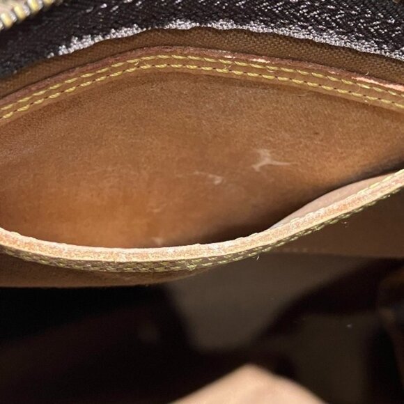 LOUIS VUITTON Brown Monogram Speedy 30 Boston Bag - Picture 8 of 9